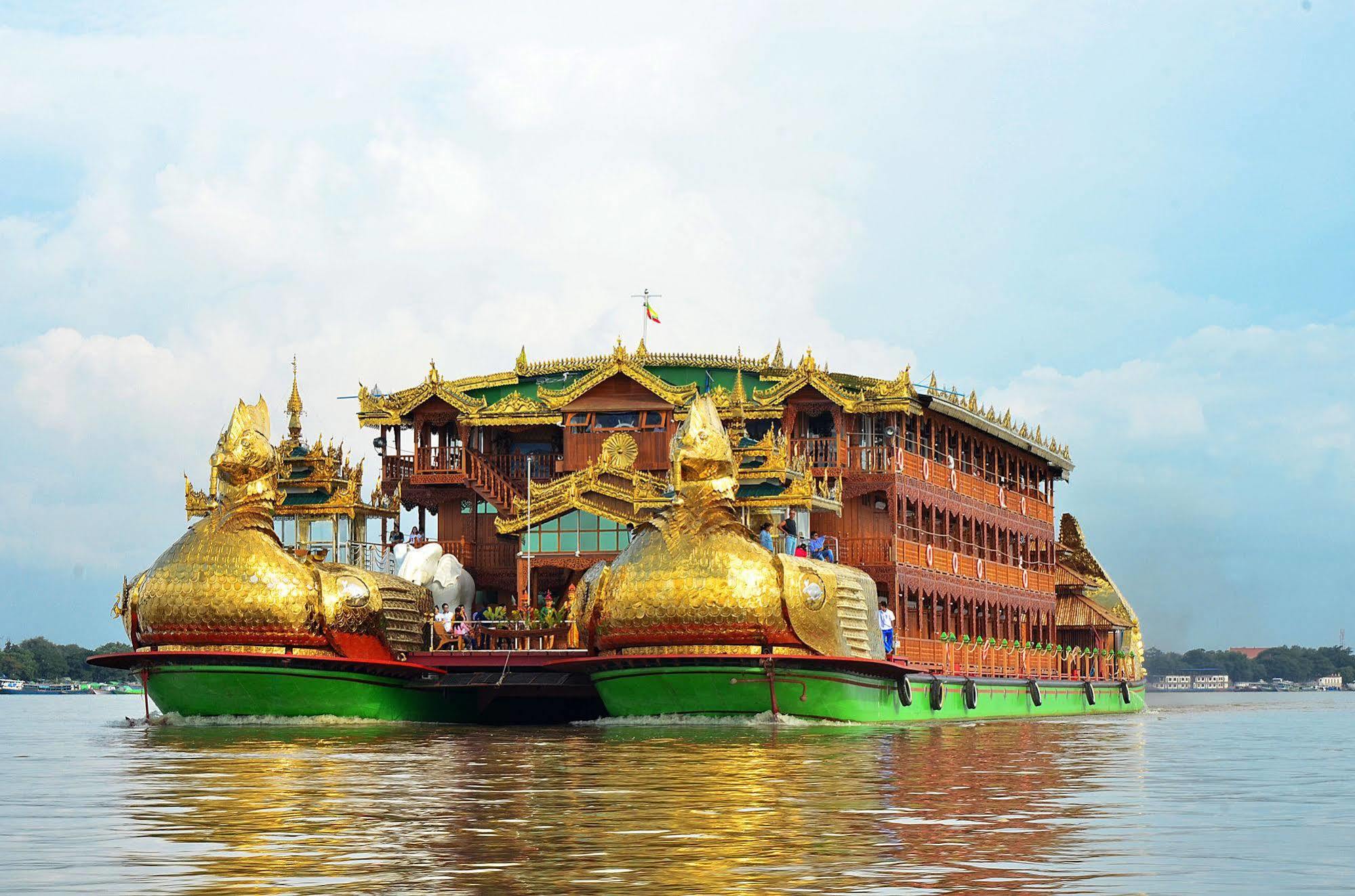 Mandalay Karaweik Mobile Hotel Zewnętrze zdjęcie
