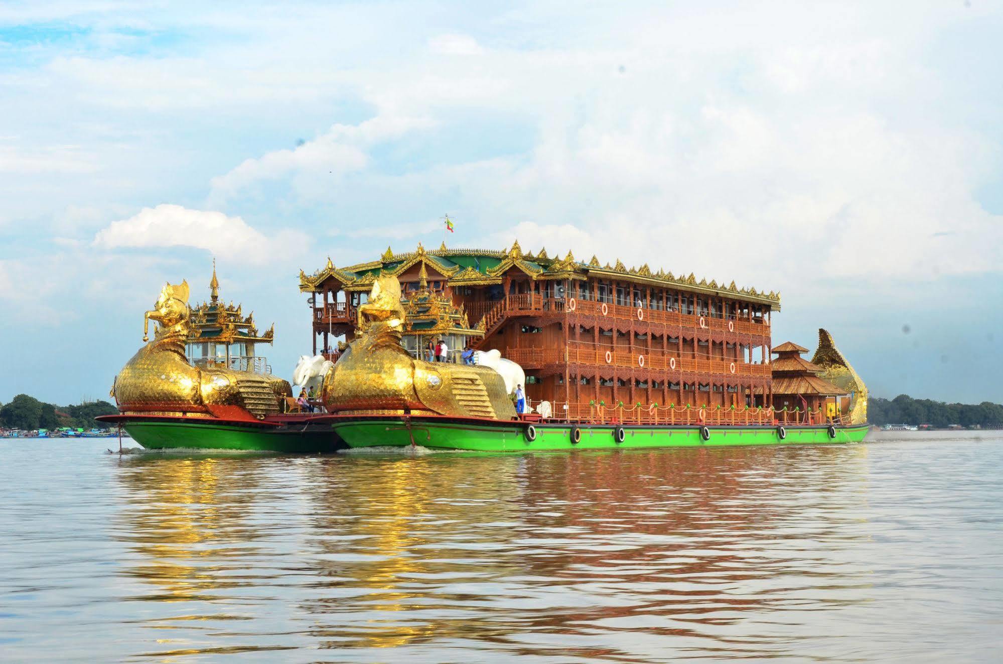 Mandalay Karaweik Mobile Hotel Zewnętrze zdjęcie
