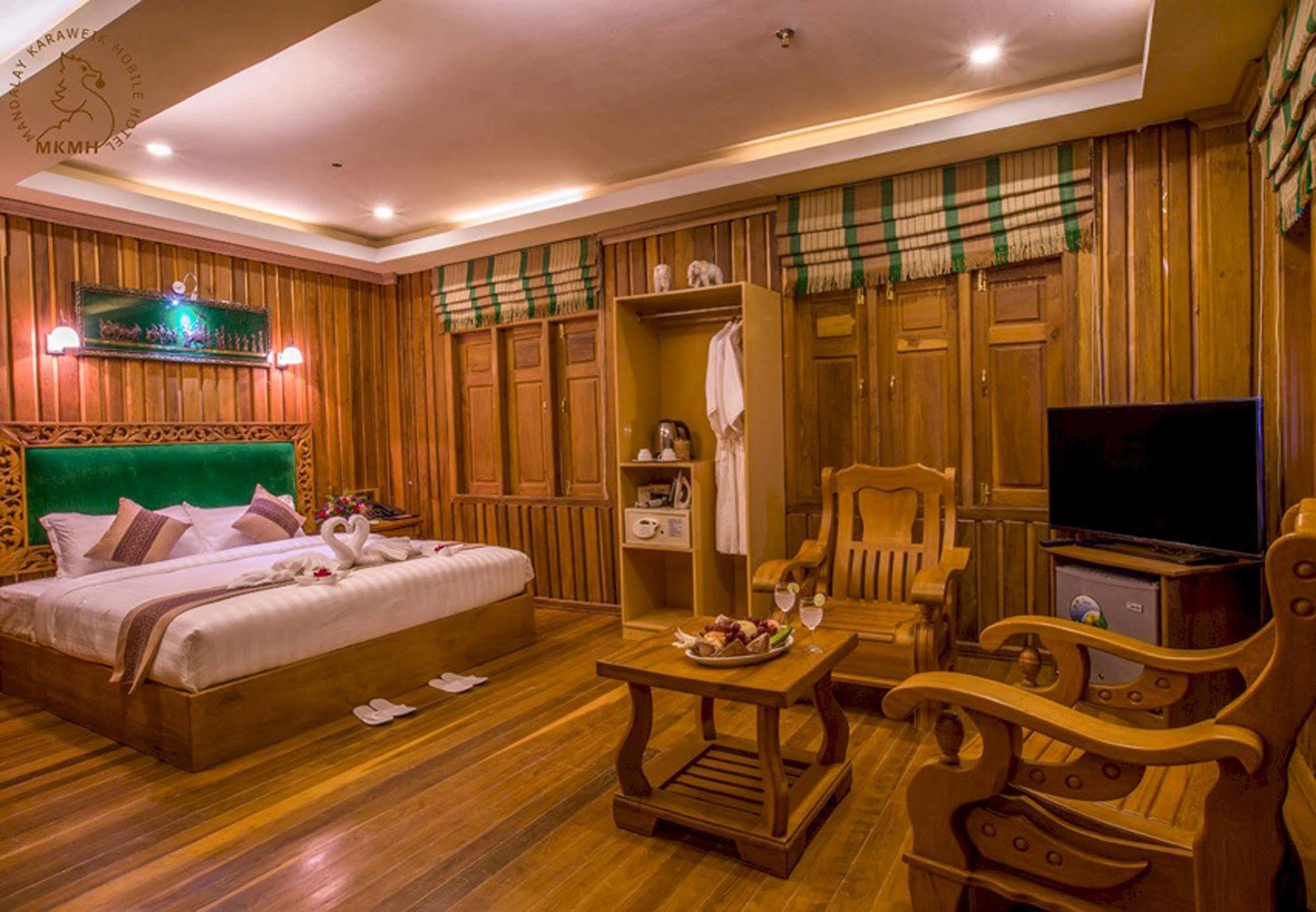 Mandalay Karaweik Mobile Hotel Zewnętrze zdjęcie